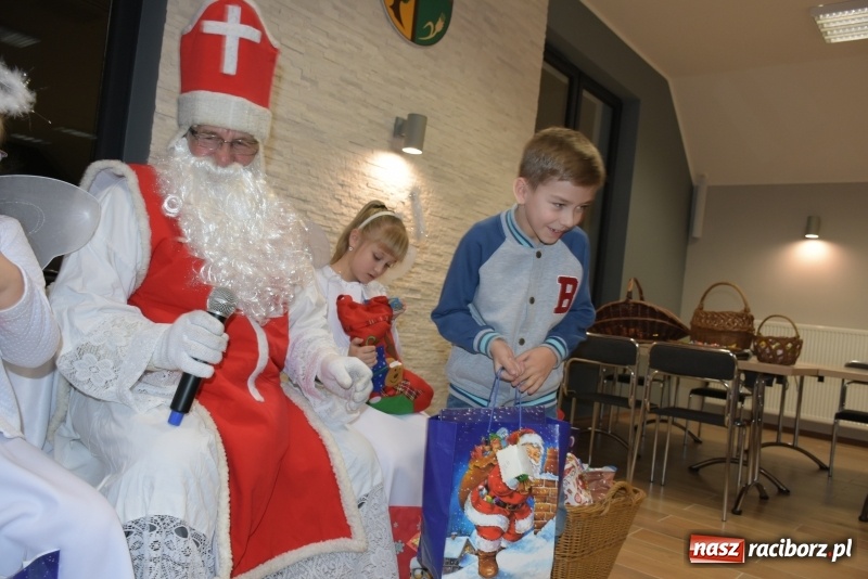 Zdjęcie w galerii na portalu naszraciborz.pl: Mikołaj się zbliża dzieci się radują wiadomości z regionu