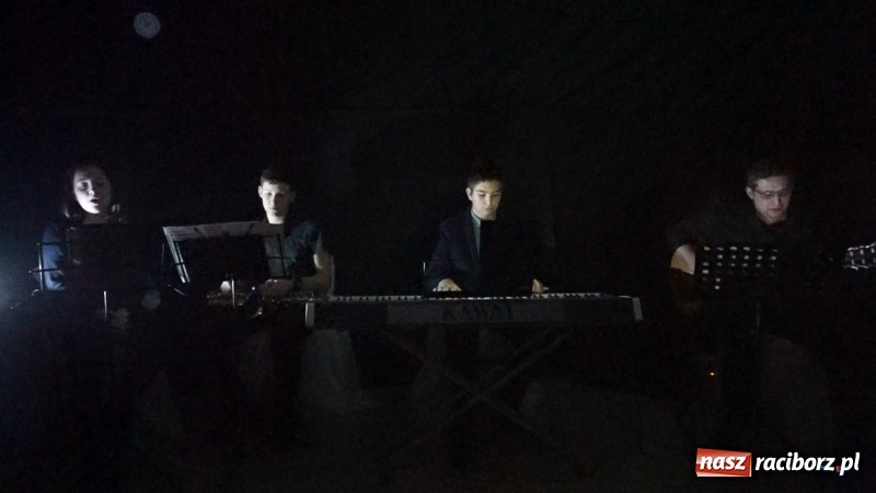 Zdjęcie w galerii na portalu naszraciborz.pl: Droga, którą idę… XVI edycja Wieczoru poezji w Krzyżanowicach  wiadomości z regionu