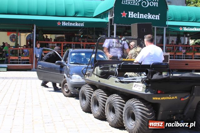 Zdjęcie w galerii na portalu naszraciborz.pl: Amfibia z Kanady w Raciborzu wiadomości z regionu