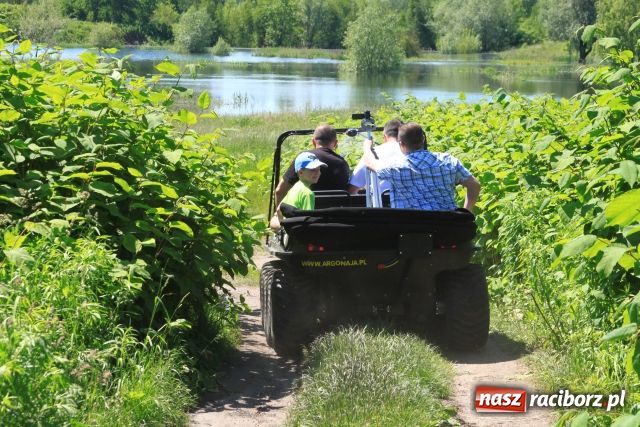 Zdjęcie w galerii na portalu naszraciborz.pl: Amfibia z Kanady w Raciborzu wiadomości z regionu