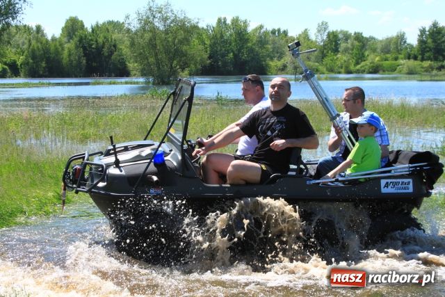 Zdjęcie w galerii na portalu naszraciborz.pl: Amfibia z Kanady w Raciborzu wiadomości z regionu
