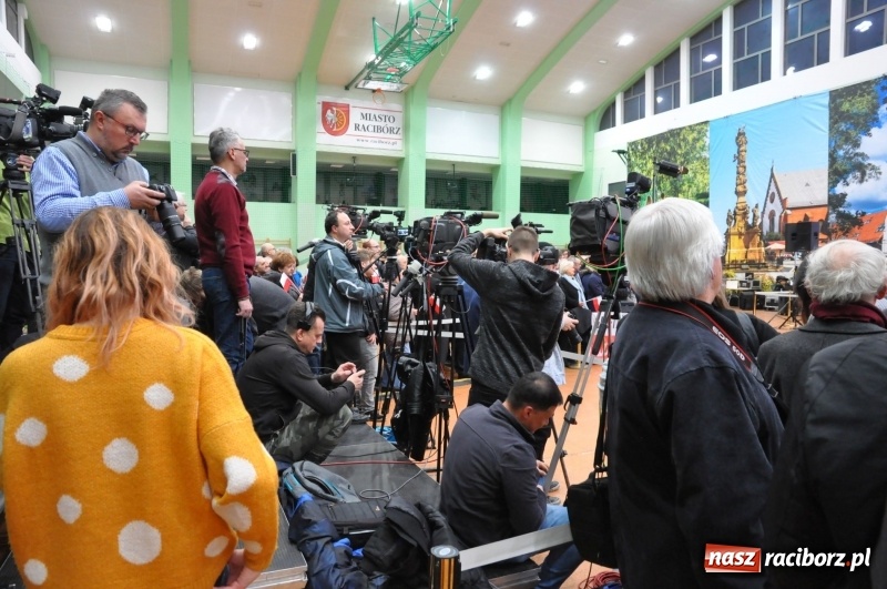 Zdjęcie w galerii na portalu naszraciborz.pl: Prezydent RP Andrzej Duda w Raciborzu. Było o Odrze, polskim ruchu narodowym i smogu  wiadomości z regionu