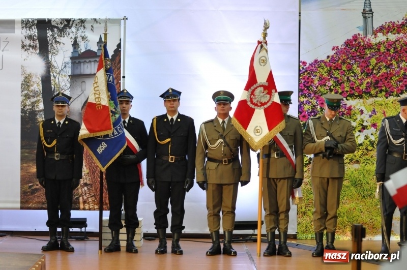 Zdjęcie w galerii na portalu naszraciborz.pl: Prezydent RP Andrzej Duda w Raciborzu. Było o Odrze, polskim ruchu narodowym i smogu  wiadomości z regionu