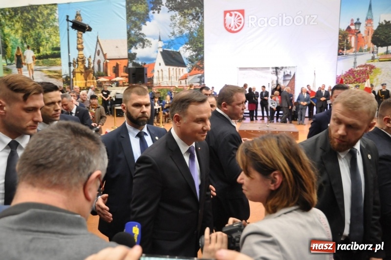 Zdjęcie w galerii na portalu naszraciborz.pl: Prezydent RP Andrzej Duda w Raciborzu. Było o Odrze, polskim ruchu narodowym i smogu  wiadomości z regionu