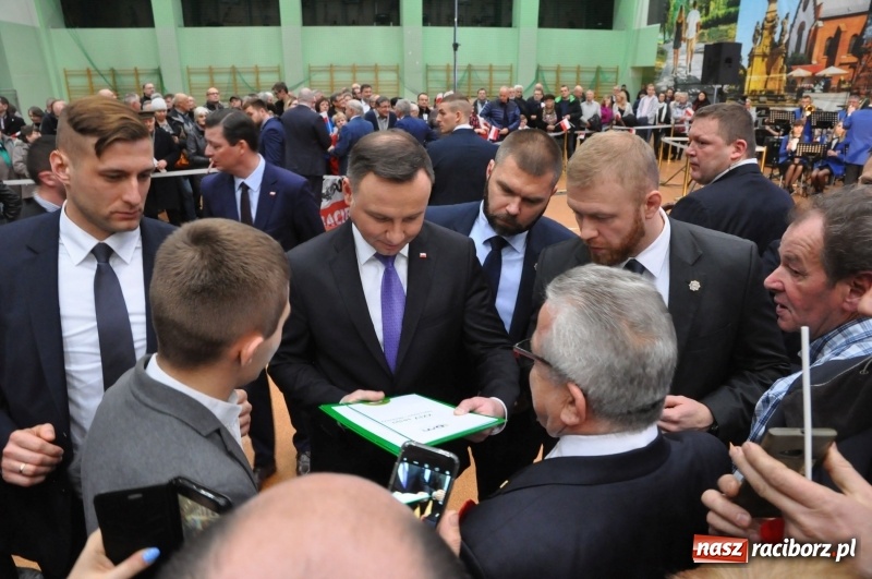 Zdjęcie w galerii na portalu naszraciborz.pl: Prezydent RP Andrzej Duda w Raciborzu. Było o Odrze, polskim ruchu narodowym i smogu  wiadomości z regionu