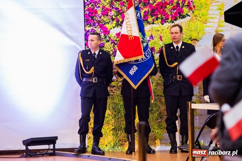 Zdjęcie w galerii na portalu naszraciborz.pl: Prezydent RP Andrzej Duda w Raciborzu. Było o Odrze, polskim ruchu narodowym i smogu  wiadomości z regionu