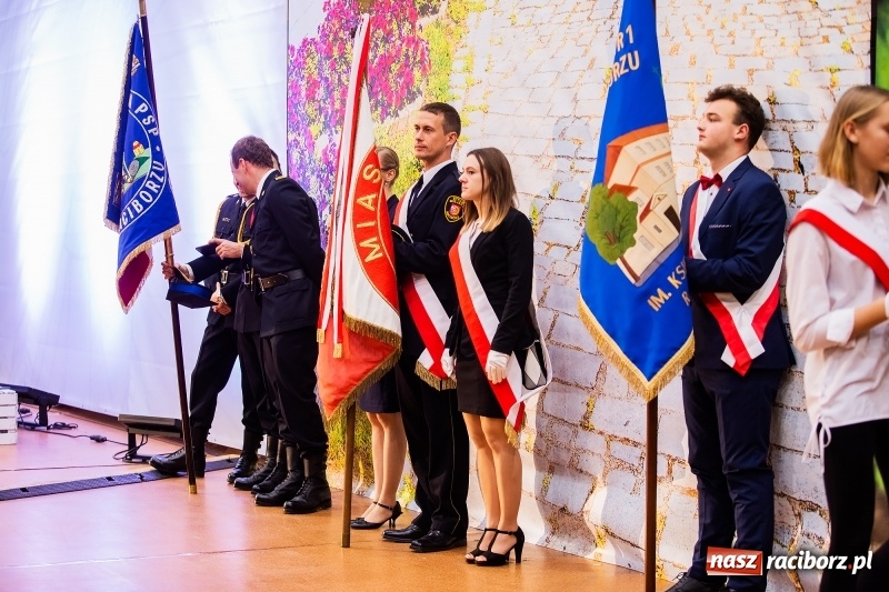 Zdjęcie w galerii na portalu naszraciborz.pl: Prezydent RP Andrzej Duda w Raciborzu. Było o Odrze, polskim ruchu narodowym i smogu  wiadomości z regionu