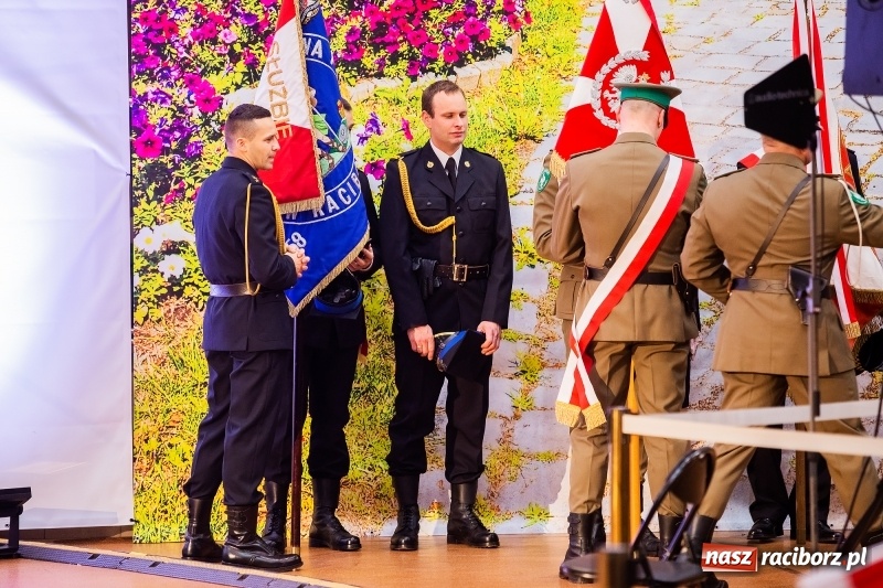 Zdjęcie w galerii na portalu naszraciborz.pl: Prezydent RP Andrzej Duda w Raciborzu. Było o Odrze, polskim ruchu narodowym i smogu  wiadomości z regionu