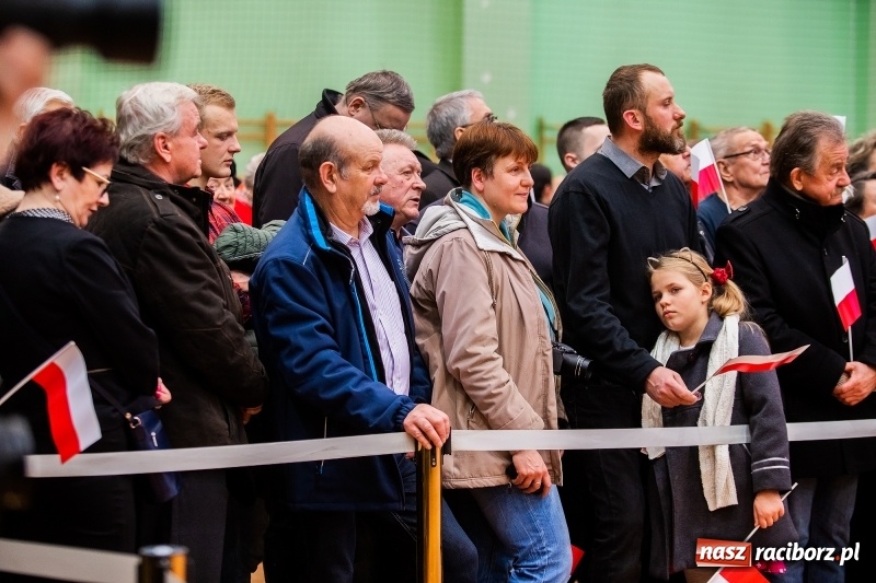Zdjęcie w galerii na portalu naszraciborz.pl: Prezydent RP Andrzej Duda w Raciborzu. Było o Odrze, polskim ruchu narodowym i smogu  wiadomości z regionu
