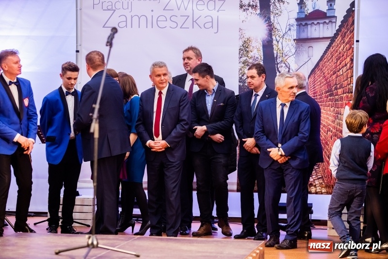 Zdjęcie w galerii na portalu naszraciborz.pl: Prezydent RP Andrzej Duda w Raciborzu. Było o Odrze, polskim ruchu narodowym i smogu  wiadomości z regionu