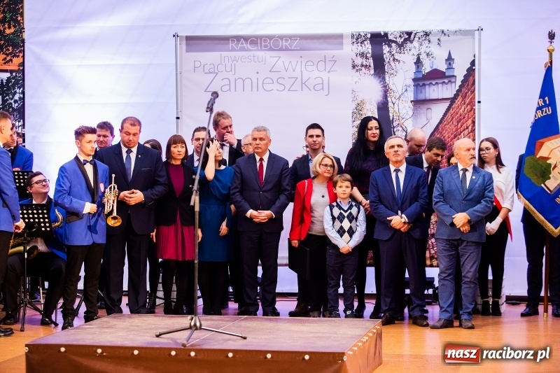 Zdjęcie w galerii na portalu naszraciborz.pl: Prezydent RP Andrzej Duda w Raciborzu. Było o Odrze, polskim ruchu narodowym i smogu  wiadomości z regionu