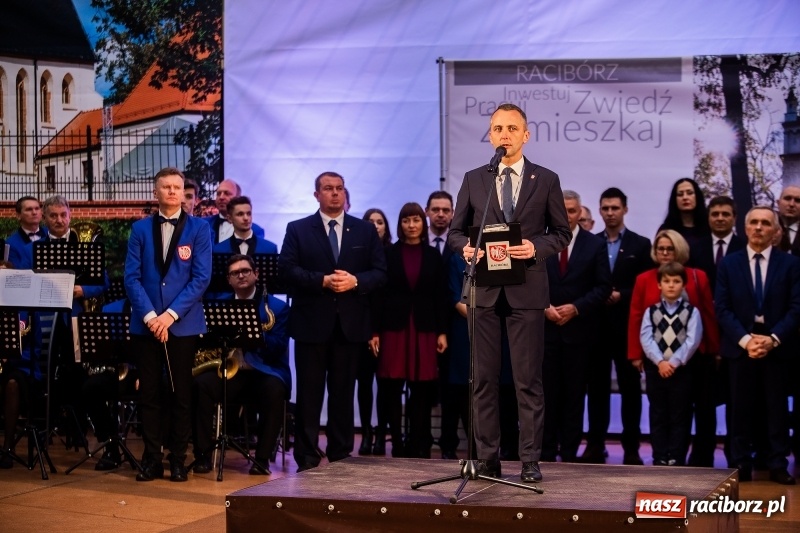 Zdjęcie w galerii na portalu naszraciborz.pl: Prezydent RP Andrzej Duda w Raciborzu. Było o Odrze, polskim ruchu narodowym i smogu  wiadomości z regionu