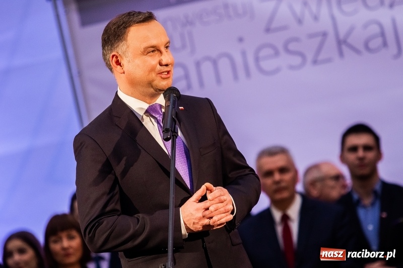 Zdjęcie w galerii na portalu naszraciborz.pl: Prezydent RP Andrzej Duda w Raciborzu. Było o Odrze, polskim ruchu narodowym i smogu  wiadomości z regionu