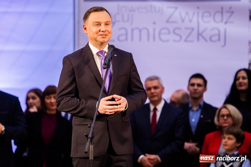 Zdjęcie w galerii na portalu naszraciborz.pl: Prezydent RP Andrzej Duda w Raciborzu. Było o Odrze, polskim ruchu narodowym i smogu  wiadomości z regionu