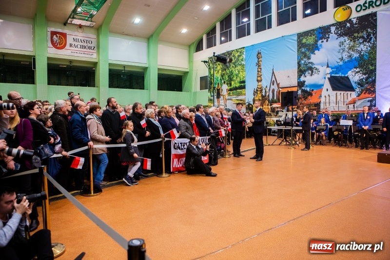 Zdjęcie w galerii na portalu naszraciborz.pl: Prezydent RP Andrzej Duda w Raciborzu. Było o Odrze, polskim ruchu narodowym i smogu  wiadomości z regionu