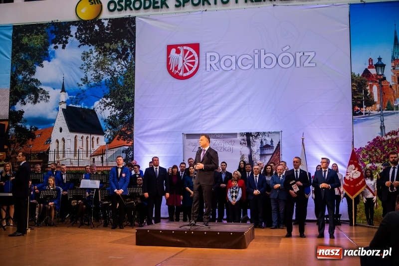 Zdjęcie w galerii na portalu naszraciborz.pl: Prezydent RP Andrzej Duda w Raciborzu. Było o Odrze, polskim ruchu narodowym i smogu  wiadomości z regionu