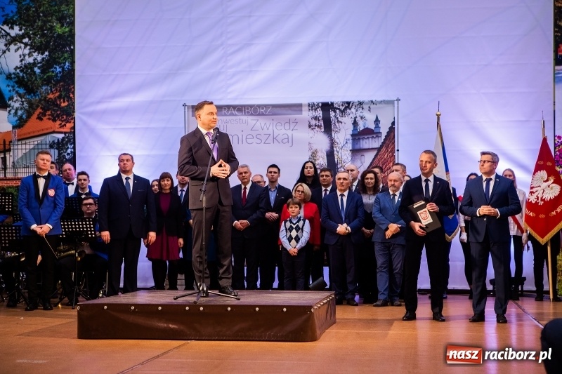 Zdjęcie w galerii na portalu naszraciborz.pl: Prezydent RP Andrzej Duda w Raciborzu. Było o Odrze, polskim ruchu narodowym i smogu  wiadomości z regionu