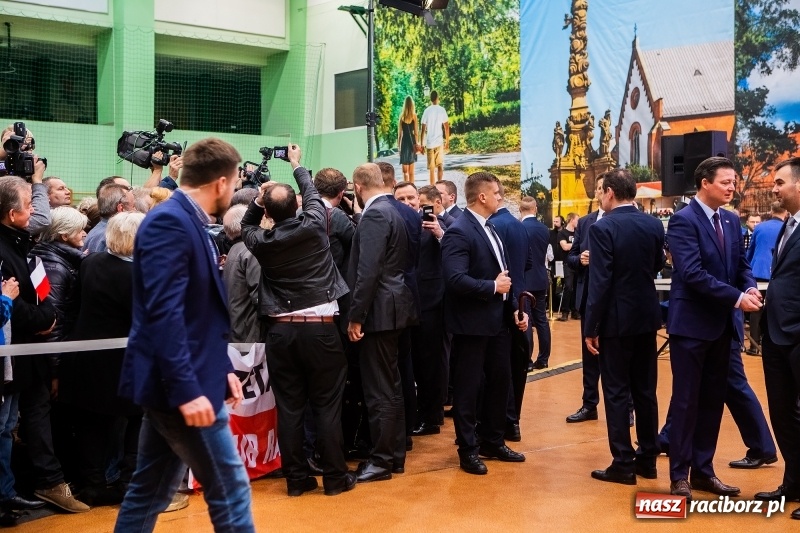 Zdjęcie w galerii na portalu naszraciborz.pl: Prezydent RP Andrzej Duda w Raciborzu. Było o Odrze, polskim ruchu narodowym i smogu  wiadomości z regionu