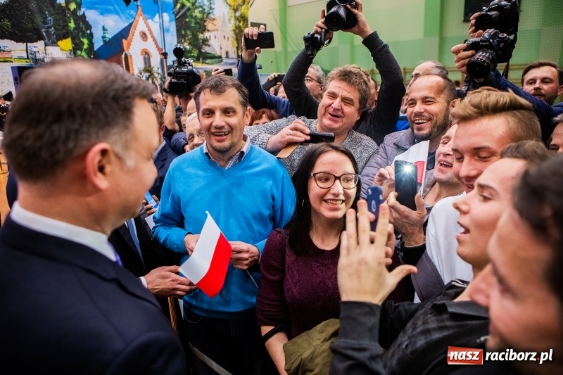 Zdjęcie w galerii na portalu naszraciborz.pl: Prezydent RP Andrzej Duda w Raciborzu. Było o Odrze, polskim ruchu narodowym i smogu  wiadomości z regionu