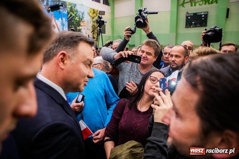 Zdjęcie w galerii na portalu naszraciborz.pl: Prezydent RP Andrzej Duda w Raciborzu. Było o Odrze, polskim ruchu narodowym i smogu  wiadomości z regionu