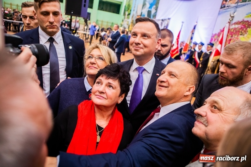 Zdjęcie w galerii na portalu naszraciborz.pl: Prezydent RP Andrzej Duda w Raciborzu. Było o Odrze, polskim ruchu narodowym i smogu  wiadomości z regionu