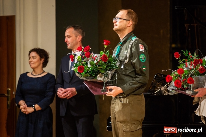 Zdjęcie w galerii na portalu naszraciborz.pl: Wręczono raciborskie Laury Wolontariatu 2018  wiadomości z regionu