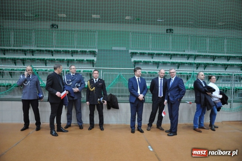 Zdjęcie w galerii na portalu naszraciborz.pl: Familiada, czyli co poszło nie tak na spotkaniu z prezydentem Andrzejem Dudą  wiadomości z regionu