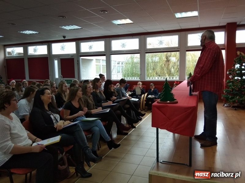 Zdjęcie w galerii na portalu naszraciborz.pl: Mistrzynie i mistrzowie fletu rywalizowali w Raciborzu  wiadomości z regionu