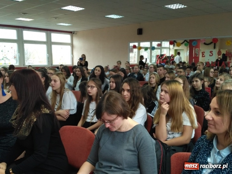 Zdjęcie w galerii na portalu naszraciborz.pl: Mistrzynie i mistrzowie fletu rywalizowali w Raciborzu  wiadomości z regionu