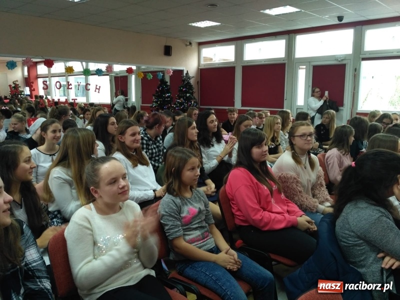 Zdjęcie w galerii na portalu naszraciborz.pl: Mistrzynie i mistrzowie fletu rywalizowali w Raciborzu  wiadomości z regionu