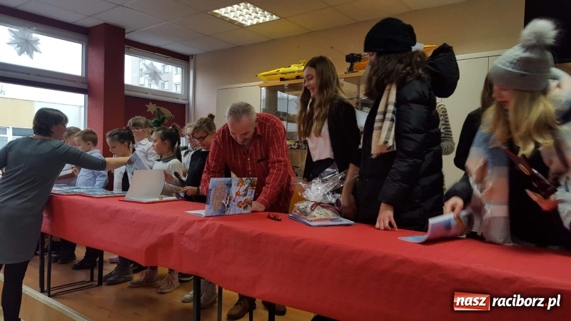 Zdjęcie w galerii na portalu naszraciborz.pl: Mistrzynie i mistrzowie fletu rywalizowali w Raciborzu  wiadomości z regionu