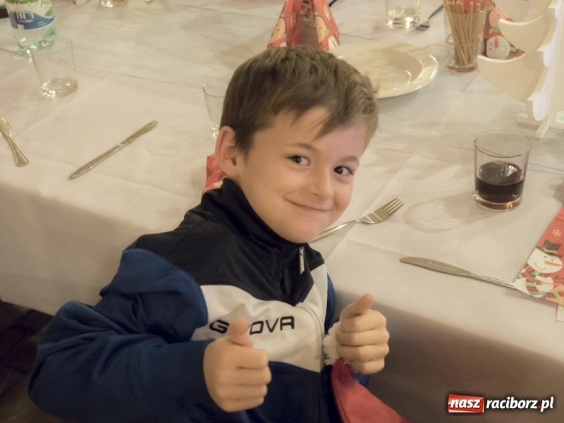 Zdjęcie w galerii na portalu naszraciborz.pl: W Markowicach każdy mógł stać się Cristiano Ronaldo. Mikołajkowy turniej FIFA 19 wiadomości z regionu