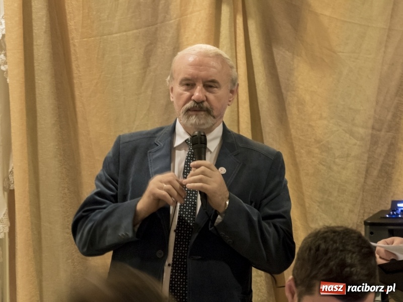 Zdjęcie w galerii na portalu naszraciborz.pl: W Markowicach każdy mógł stać się Cristiano Ronaldo. Mikołajkowy turniej FIFA 19 wiadomości z regionu