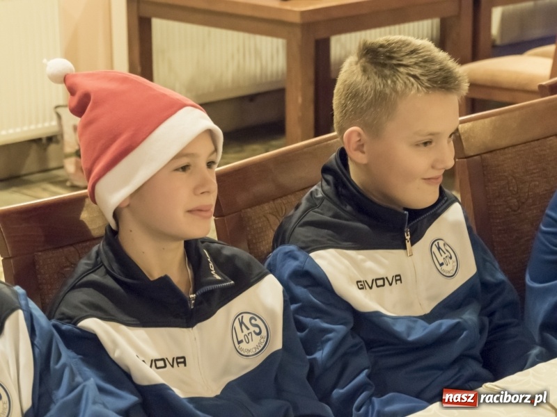 Zdjęcie w galerii na portalu naszraciborz.pl: W Markowicach każdy mógł stać się Cristiano Ronaldo. Mikołajkowy turniej FIFA 19 wiadomości z regionu