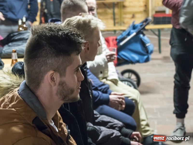 Zdjęcie w galerii na portalu naszraciborz.pl: W Rudach rywalizowano o tytuł mistrza gry komputerowej wiadomości z regionu