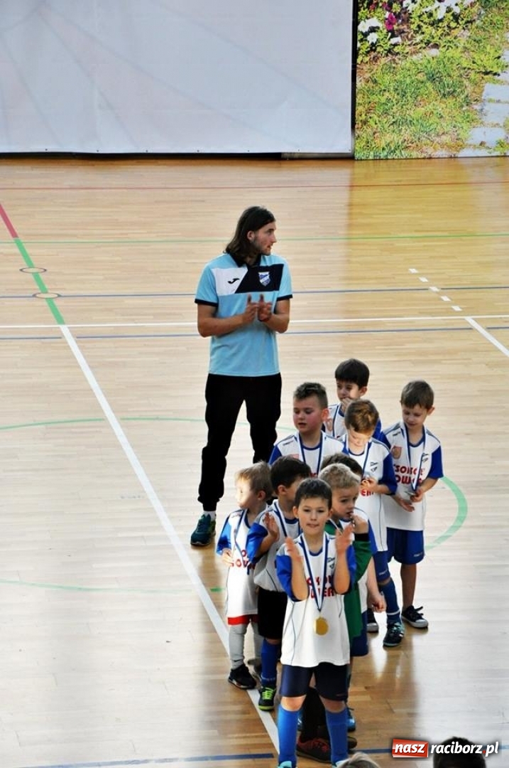Zdjęcie w galerii na portalu naszraciborz.pl: IX mikołajkowy turniej piłki nożnej rocznika 2011 za nami wiadomości z regionu