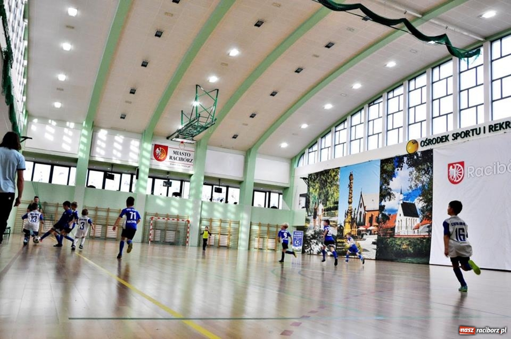 Zdjęcie w galerii na portalu naszraciborz.pl: IX mikołajkowy turniej piłki nożnej rocznika 2011 za nami wiadomości z regionu