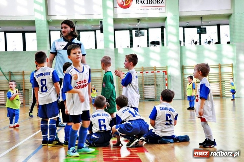 Zdjęcie w galerii na portalu naszraciborz.pl: IX mikołajkowy turniej piłki nożnej rocznika 2011 za nami wiadomości z regionu