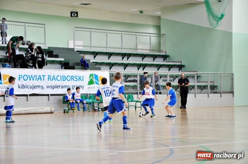 Zdjęcie w galerii na portalu naszraciborz.pl: IX mikołajkowy turniej piłki nożnej rocznika 2011 za nami wiadomości z regionu