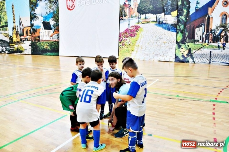 Zdjęcie w galerii na portalu naszraciborz.pl: IX mikołajkowy turniej piłki nożnej rocznika 2011 za nami wiadomości z regionu