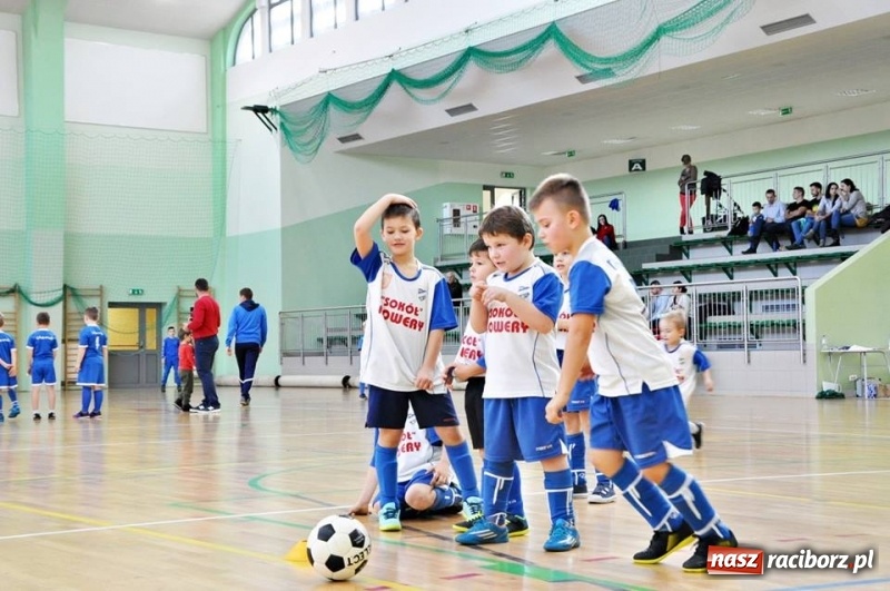 Zdjęcie w galerii na portalu naszraciborz.pl: IX mikołajkowy turniej piłki nożnej rocznika 2011 za nami wiadomości z regionu