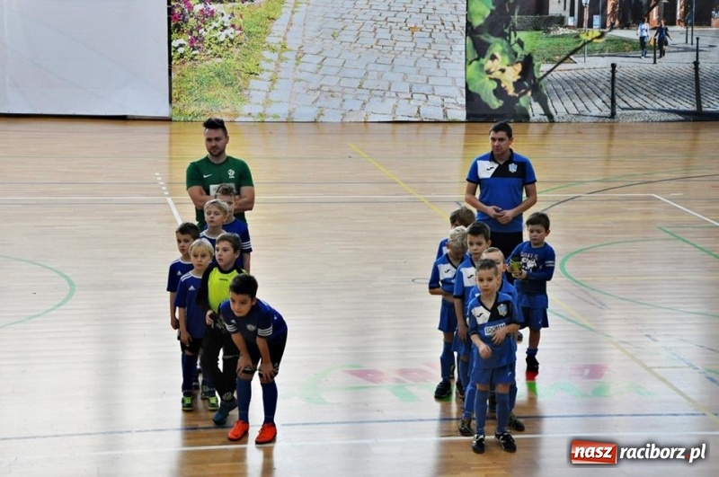 Zdjęcie w galerii na portalu naszraciborz.pl: IX mikołajkowy turniej piłki nożnej rocznika 2011 za nami wiadomości z regionu