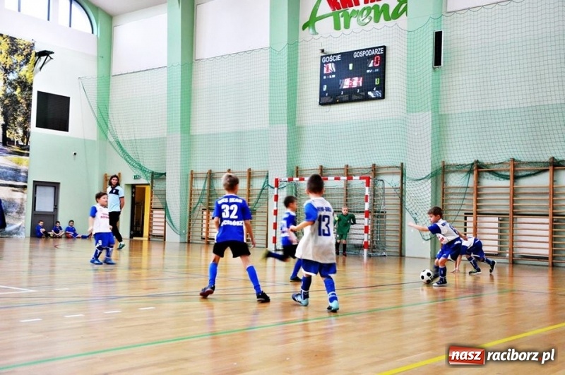 Zdjęcie w galerii na portalu naszraciborz.pl: IX mikołajkowy turniej piłki nożnej rocznika 2011 za nami wiadomości z regionu