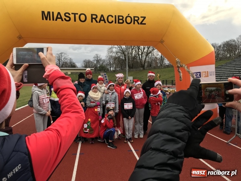 Zdjęcie w galerii na portalu naszraciborz.pl: Raciborski Bieg Mikołajkowy FOTO i WIDEO wiadomości z regionu