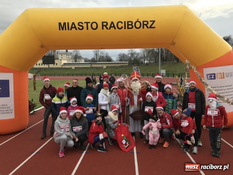 Zdjęcie w galerii na portalu naszraciborz.pl: Raciborski Bieg Mikołajkowy FOTO i WIDEO wiadomości z regionu