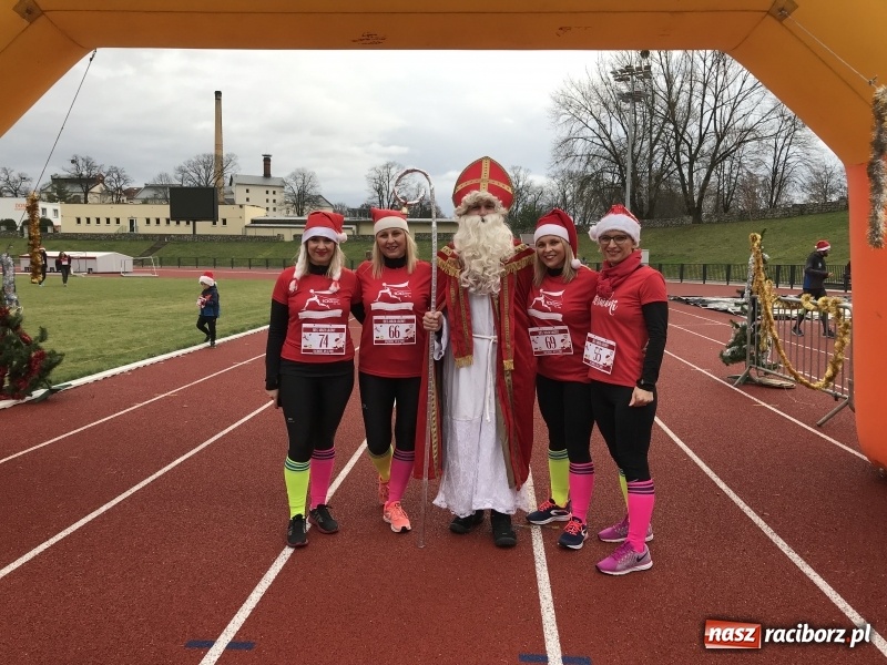 Zdjęcie w galerii na portalu naszraciborz.pl: Raciborski Bieg Mikołajkowy FOTO i WIDEO wiadomości z regionu