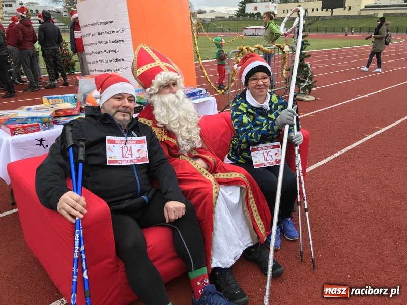 Zdjęcie w galerii na portalu naszraciborz.pl: Raciborski Bieg Mikołajkowy FOTO i WIDEO wiadomości z regionu