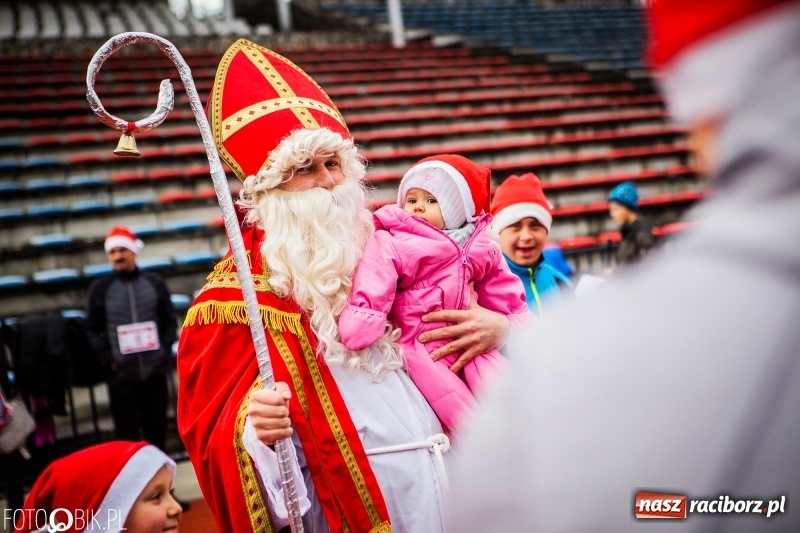 Zdjęcie w galerii na portalu naszraciborz.pl: Raciborski Bieg Mikołajkowy FOTO i WIDEO wiadomości z regionu