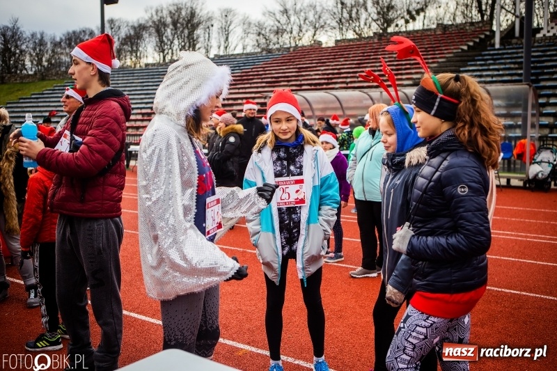 Zdjęcie w galerii na portalu naszraciborz.pl: Raciborski Bieg Mikołajkowy FOTO i WIDEO wiadomości z regionu