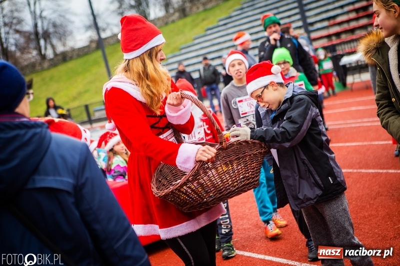 Zdjęcie w galerii na portalu naszraciborz.pl: Raciborski Bieg Mikołajkowy FOTO i WIDEO wiadomości z regionu